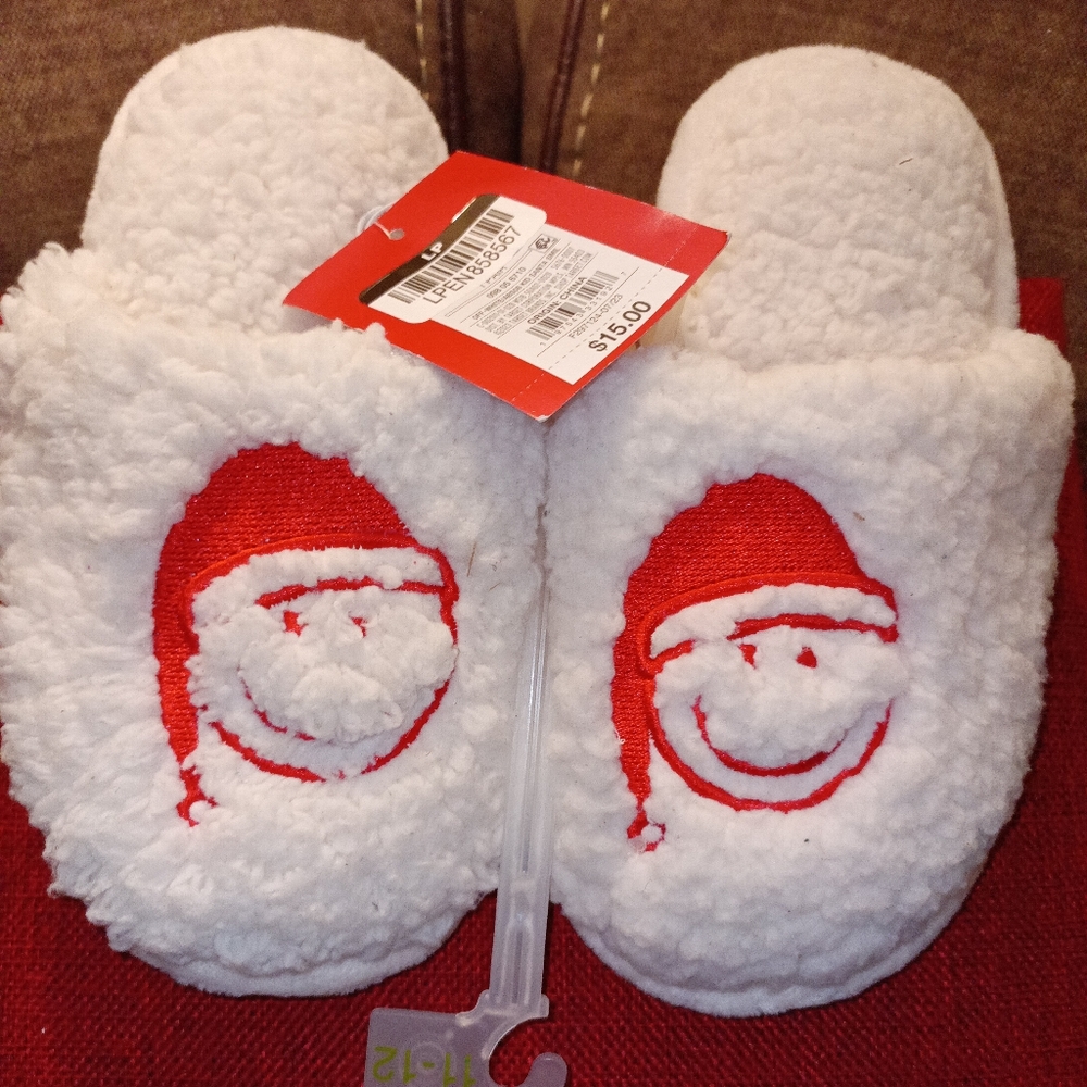 Wondershop Kids Festive White and Red Santa Slippers Size 11-12